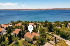 Beachfront House Nada - Happy Rentals